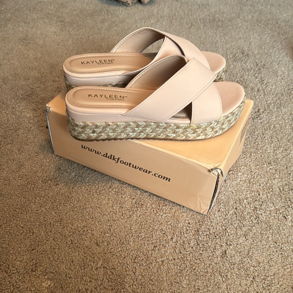 Nude Kayleen by Los Angeles wedge sandal - Picture 2 of 5